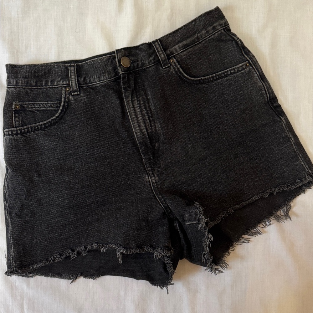 Los Angeles Atelier & other stories blck denim shorts Size 28